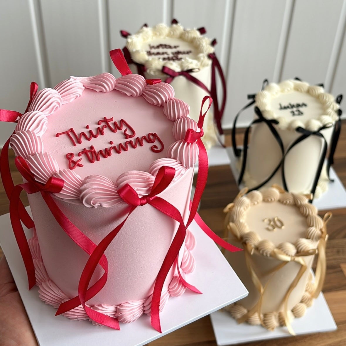 Bow Cake - COLLECTION ONLY FROM NW10