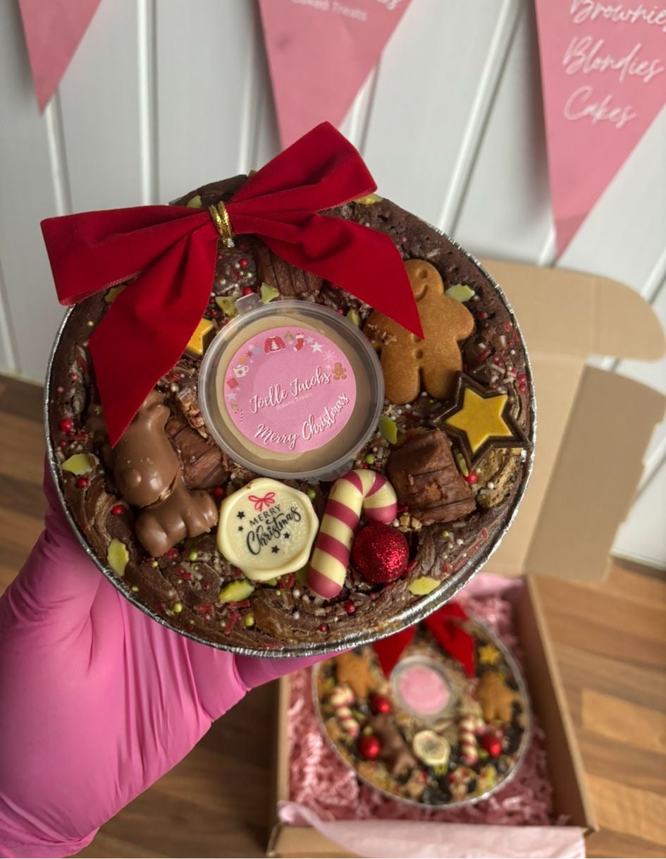 6” Christmas Wreath - Joelle Jacobs Baked Treats